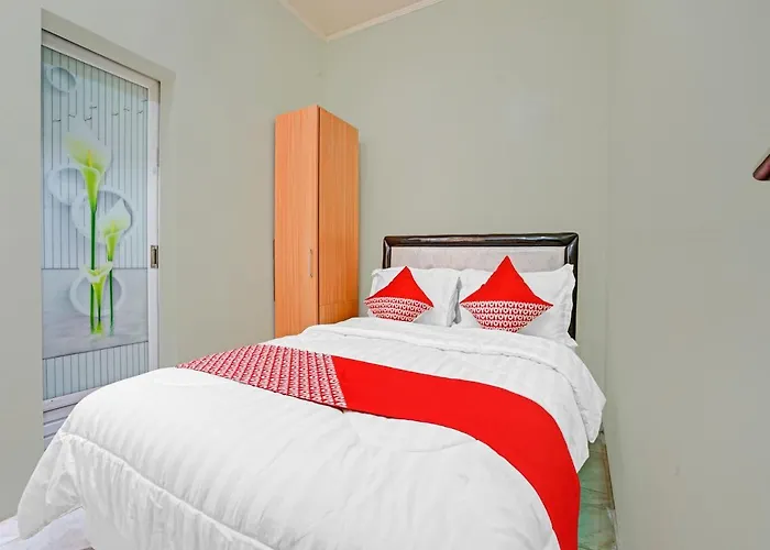 Oyo 90804 Oma Uti Homestay Syariah Yogyakarta